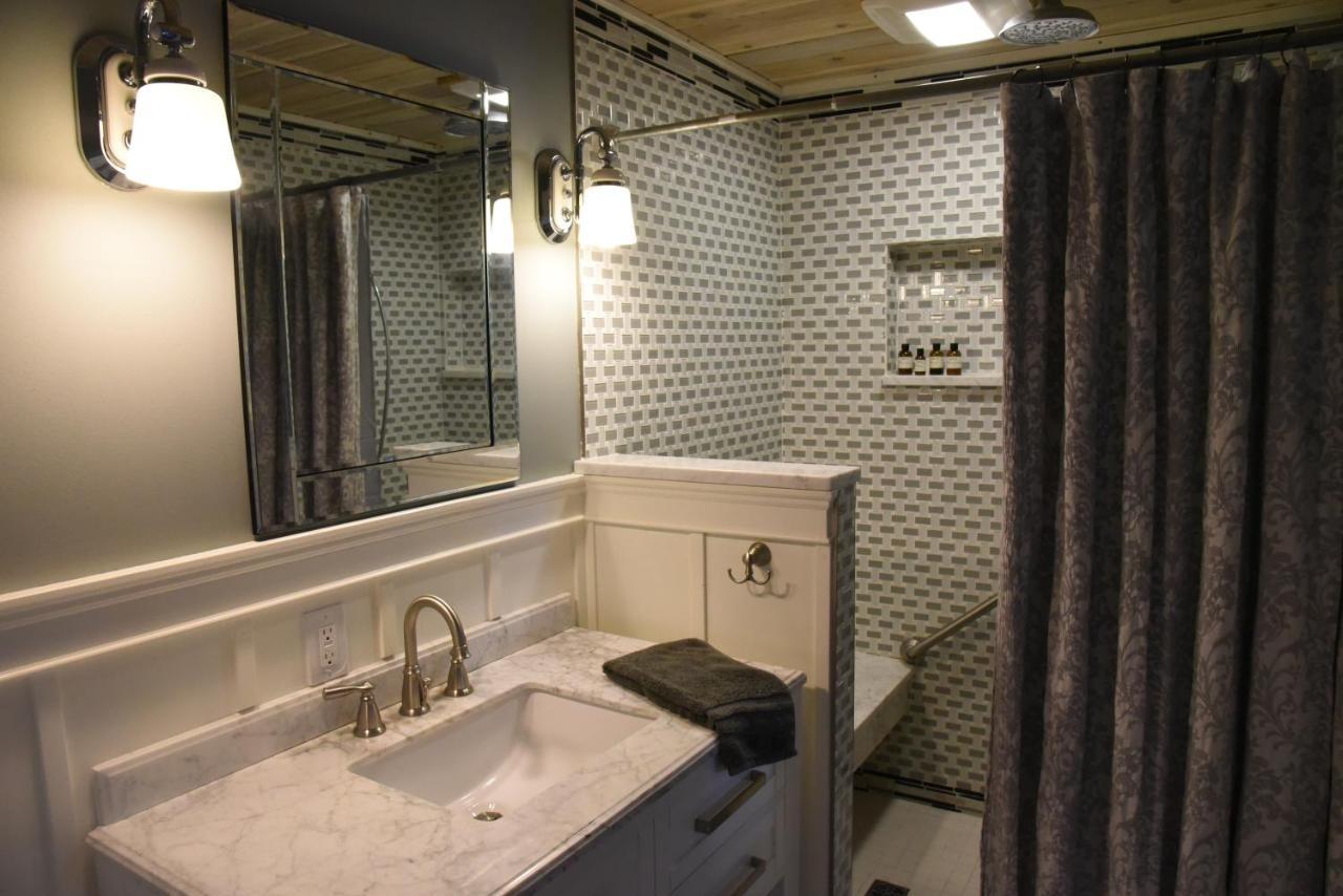 Les Chambres Roses เวสต์ เคโลว์นา ภายนอก รูปภาพ